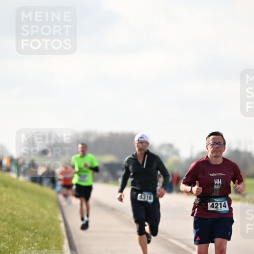 12.04.2026 - 45. Internationalen Wilhelmsburger Insellauf Dr. Thomas Lammeyer http://msf.ph/oto/9440518 12.04.2026 10:05:22 Laufen 5316, 4214 meine-sportfotos.de
