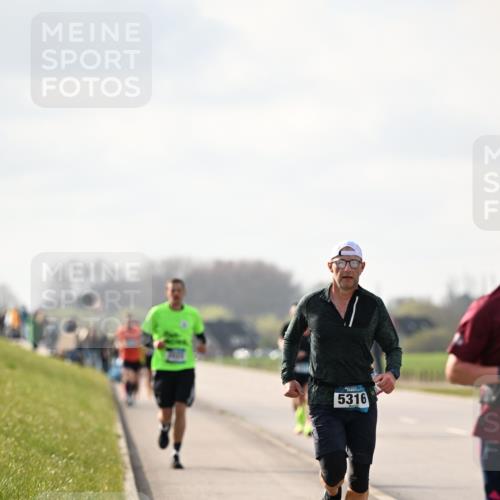 12.04.2026 - 45. Internationalen Wilhelmsburger Insellauf Dr. Thomas Lammeyer http://msf.ph/oto/9440524 12.04.2026 10:05:23 Laufen 5316 meine-sportfotos.de