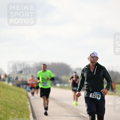 12.04.2026 - 45. Internationalen Wilhelmsburger Insellauf Dr. Thomas Lammeyer http://msf.ph/oto/9440531 12.04.2026 10:05:24 Laufen 5316 meine-sportfotos.de