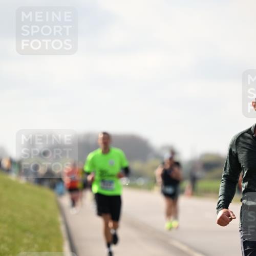 12.04.2026 - 45. Internationalen Wilhelmsburger Insellauf Dr. Thomas Lammeyer http://msf.ph/oto/9440542 12.04.2026 10:05:26 Laufen  meine-sportfotos.de