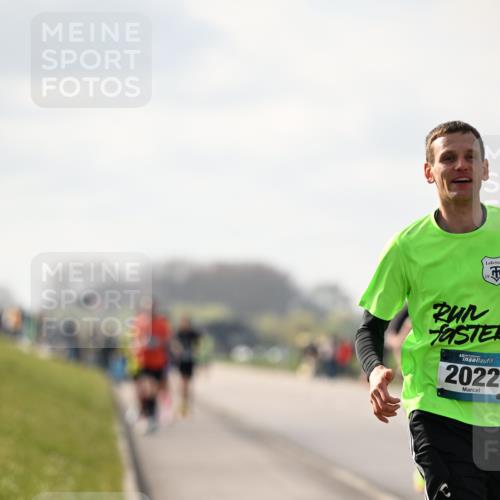12.04.2026 - 45. Internationalen Wilhelmsburger Insellauf Dr. Thomas Lammeyer http://msf.ph/oto/9440571 12.04.2026 10:05:30 Laufen 2022 meine-sportfotos.de