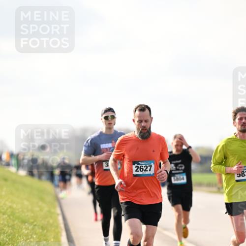 12.04.2026 - 45. Internationalen Wilhelmsburger Insellauf Dr. Thomas Lammeyer http://msf.ph/oto/9440631 12.04.2026 10:05:39 Laufen 7034, 3, 2627, 5804, 583 meine-sportfotos.de