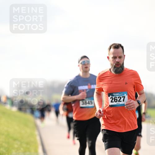 12.04.2026 - 45. Internationalen Wilhelmsburger Insellauf Dr. Thomas Lammeyer http://msf.ph/oto/9440642 12.04.2026 10:05:41 Laufen 3845, 45, 2627 meine-sportfotos.de