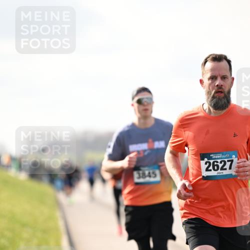 12.04.2026 - 45. Internationalen Wilhelmsburger Insellauf Dr. Thomas Lammeyer http://msf.ph/oto/9440646 12.04.2026 10:05:41 Laufen 3845, 45, 2627 meine-sportfotos.de