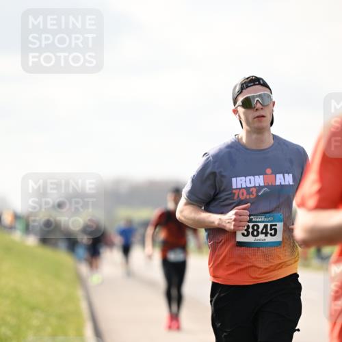 12.04.2026 - 45. Internationalen Wilhelmsburger Insellauf Dr. Thomas Lammeyer http://msf.ph/oto/9440651 12.04.2026 10:05:42 Laufen 70, 3, 3845 meine-sportfotos.de
