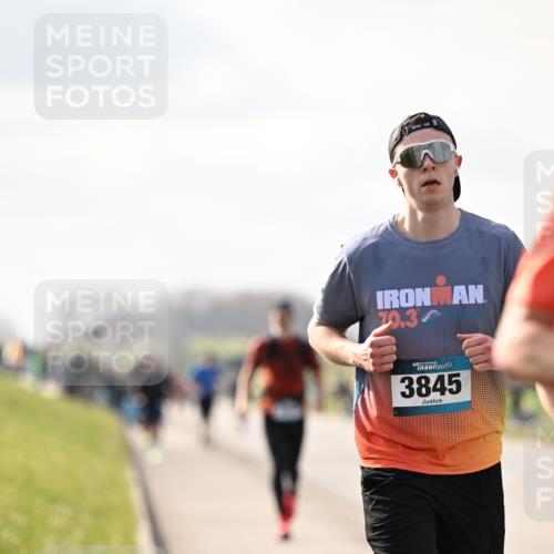12.04.2026 - 45. Internationalen Wilhelmsburger Insellauf Dr. Thomas Lammeyer http://msf.ph/oto/9440652 12.04.2026 10:05:43 Laufen 70, 3, 3845 meine-sportfotos.de