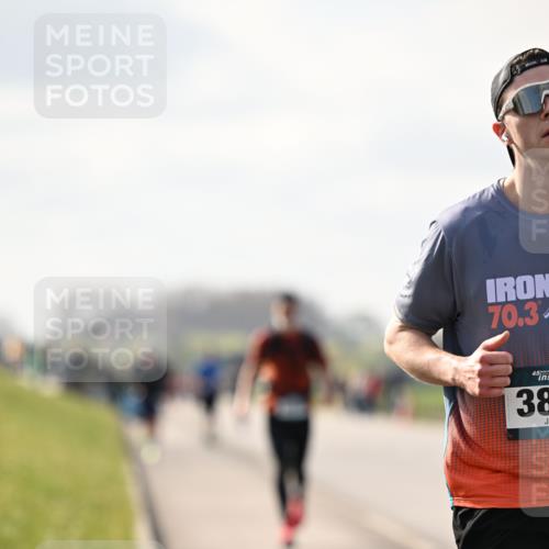 12.04.2026 - 45. Internationalen Wilhelmsburger Insellauf Dr. Thomas Lammeyer http://msf.ph/oto/9440657 12.04.2026 10:05:43 Laufen 70, 3, 45, 38 meine-sportfotos.de