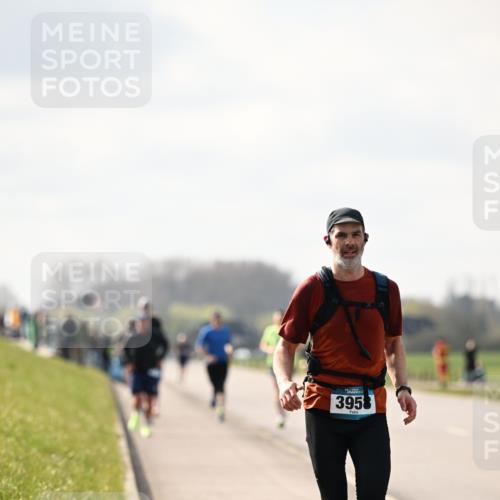 12.04.2026 - 45. Internationalen Wilhelmsburger Insellauf Dr. Thomas Lammeyer http://msf.ph/oto/9440679 12.04.2026 10:05:47 Laufen 3958 meine-sportfotos.de