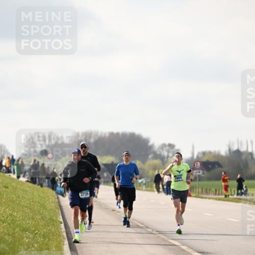 12.04.2026 - 45. Internationalen Wilhelmsburger Insellauf Dr. Thomas Lammeyer http://msf.ph/oto/9440704 12.04.2026 10:05:51 Laufen 3904, 3735 meine-sportfotos.de