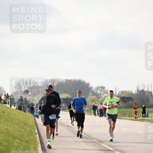12.04.2026 - 45. Internationalen Wilhelmsburger Insellauf Dr. Thomas Lammeyer http://msf.ph/oto/9440709 12.04.2026 10:05:52 Laufen 3735 meine-sportfotos.de