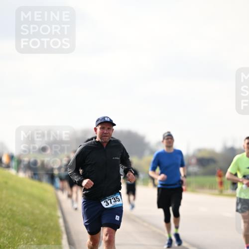 12.04.2026 - 45. Internationalen Wilhelmsburger Insellauf Dr. Thomas Lammeyer http://msf.ph/oto/9440735 12.04.2026 10:05:55 Laufen 3735 meine-sportfotos.de