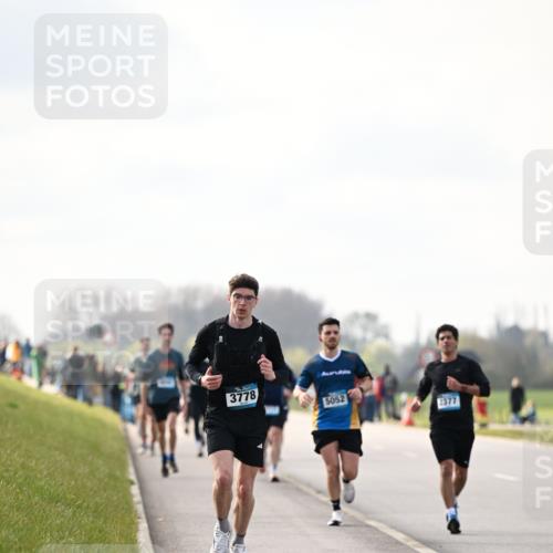 12.04.2026 - 45. Internationalen Wilhelmsburger Insellauf Dr. Thomas Lammeyer http://msf.ph/oto/9440792 12.04.2026 10:06:04 Laufen 3778, 5052, 2377 meine-sportfotos.de