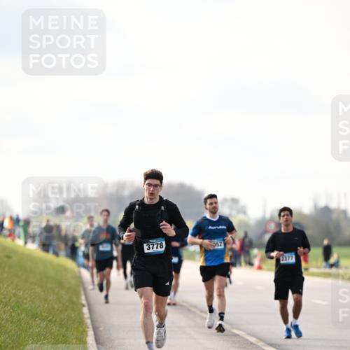 12.04.2026 - 45. Internationalen Wilhelmsburger Insellauf Dr. Thomas Lammeyer http://msf.ph/oto/9440793 12.04.2026 10:06:04 Laufen 3778, 052, 2377 meine-sportfotos.de