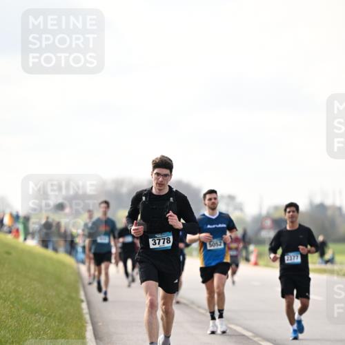 12.04.2026 - 45. Internationalen Wilhelmsburger Insellauf Dr. Thomas Lammeyer http://msf.ph/oto/9440796 12.04.2026 10:06:05 Laufen 3778, 5052 meine-sportfotos.de