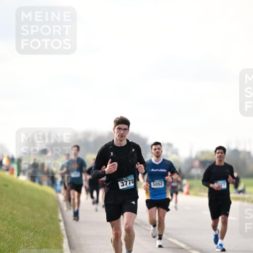 12.04.2026 - 45. Internationalen Wilhelmsburger Insellauf Dr. Thomas Lammeyer http://msf.ph/oto/9440798 12.04.2026 10:06:05 Laufen 3778, 5052 meine-sportfotos.de