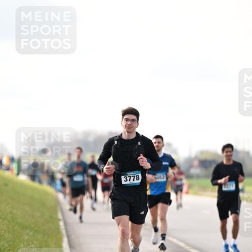 12.04.2026 - 45. Internationalen Wilhelmsburger Insellauf Dr. Thomas Lammeyer http://msf.ph/oto/9440802 12.04.2026 10:06:06 Laufen 3778, 3577 meine-sportfotos.de