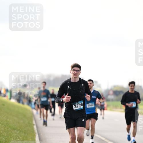 12.04.2026 - 45. Internationalen Wilhelmsburger Insellauf Dr. Thomas Lammeyer http://msf.ph/oto/9440803 12.04.2026 10:06:06 Laufen 3778, 5052 meine-sportfotos.de