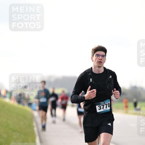 12.04.2026 - 45. Internationalen Wilhelmsburger Insellauf Dr. Thomas Lammeyer http://msf.ph/oto/9440814 12.04.2026 10:06:07 Laufen 3778 meine-sportfotos.de