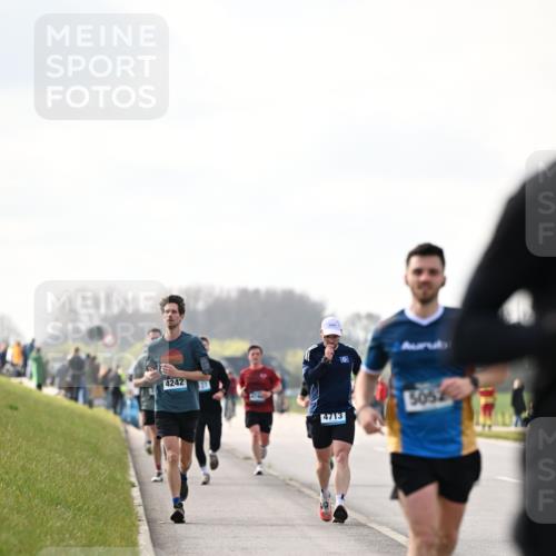 12.04.2026 - 45. Internationalen Wilhelmsburger Insellauf Dr. Thomas Lammeyer http://msf.ph/oto/9440822 12.04.2026 10:06:09 Laufen 4242, 4713, 505 meine-sportfotos.de