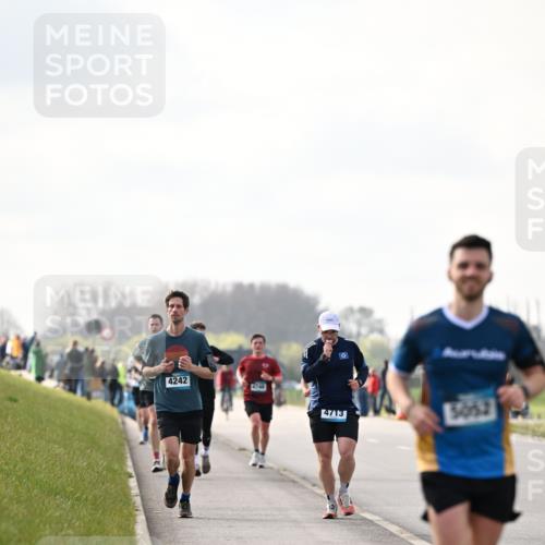12.04.2026 - 45. Internationalen Wilhelmsburger Insellauf Dr. Thomas Lammeyer http://msf.ph/oto/9440826 12.04.2026 10:06:09 Laufen 4242, 4748, 4713, 5052 meine-sportfotos.de