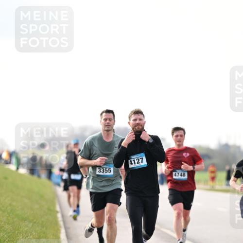 12.04.2026 - 45. Internationalen Wilhelmsburger Insellauf Dr. Thomas Lammeyer http://msf.ph/oto/9440881 12.04.2026 10:06:18 Laufen 3355, 4127, 4748 meine-sportfotos.de