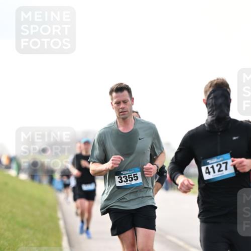 12.04.2026 - 45. Internationalen Wilhelmsburger Insellauf Dr. Thomas Lammeyer http://msf.ph/oto/9440891 12.04.2026 10:06:19 Laufen 3355, 4127 meine-sportfotos.de