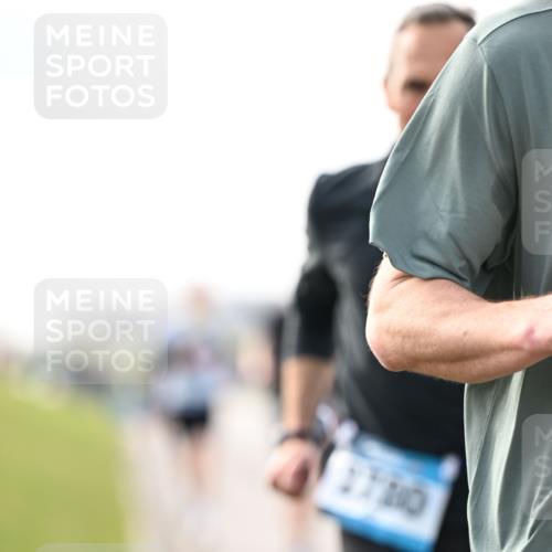12.04.2026 - 45. Internationalen Wilhelmsburger Insellauf Dr. Thomas Lammeyer http://msf.ph/oto/9440906 12.04.2026 10:06:22 Laufen 1710 meine-sportfotos.de