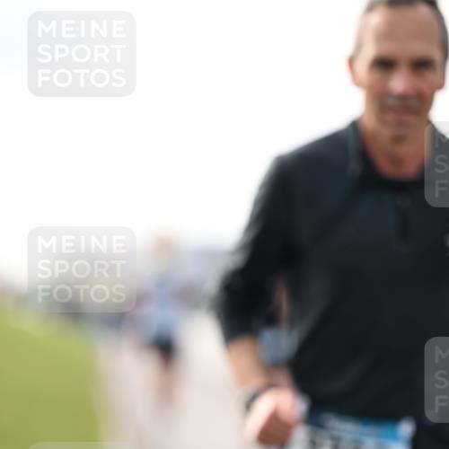 12.04.2026 - 45. Internationalen Wilhelmsburger Insellauf Dr. Thomas Lammeyer http://msf.ph/oto/9440908 12.04.2026 10:06:23 Laufen 3780 meine-sportfotos.de