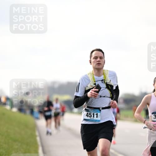 12.04.2026 - 45. Internationalen Wilhelmsburger Insellauf Dr. Thomas Lammeyer http://msf.ph/oto/9440928 12.04.2026 10:06:26 Laufen 4511, 3 meine-sportfotos.de