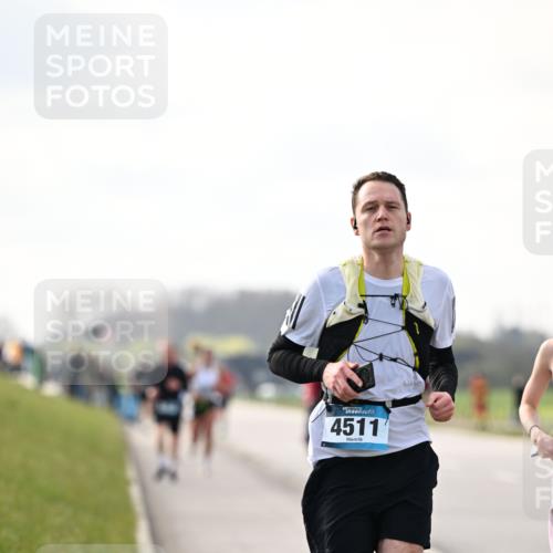 12.04.2026 - 45. Internationalen Wilhelmsburger Insellauf Dr. Thomas Lammeyer http://msf.ph/oto/9440930 12.04.2026 10:06:26 Laufen 4511 meine-sportfotos.de