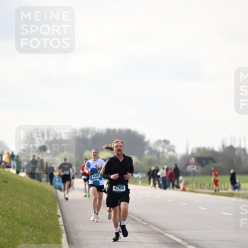 12.04.2026 - 45. Internationalen Wilhelmsburger Insellauf Dr. Thomas Lammeyer http://msf.ph/oto/9440955 12.04.2026 10:06:31 Laufen 4340, 4766 meine-sportfotos.de