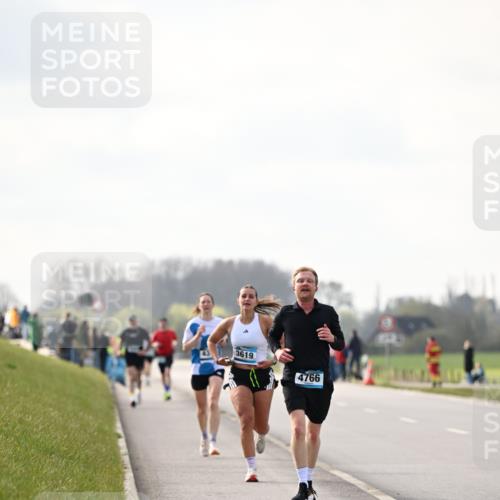 12.04.2026 - 45. Internationalen Wilhelmsburger Insellauf Dr. Thomas Lammeyer http://msf.ph/oto/9440963 12.04.2026 10:06:33 Laufen 3619, 4766 meine-sportfotos.de