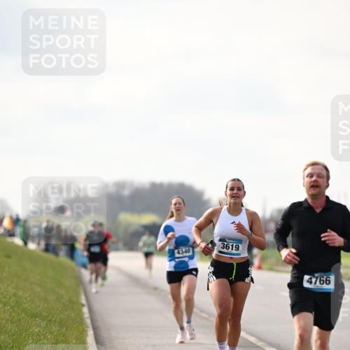 12.04.2026 - 45. Internationalen Wilhelmsburger Insellauf Dr. Thomas Lammeyer http://msf.ph/oto/9440979 12.04.2026 10:06:35 Laufen 4340, 3619, 4766 meine-sportfotos.de
