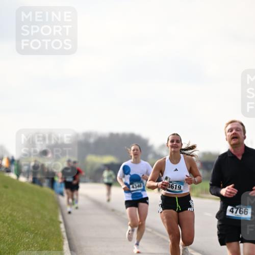 12.04.2026 - 45. Internationalen Wilhelmsburger Insellauf Dr. Thomas Lammeyer http://msf.ph/oto/9440981 12.04.2026 10:06:35 Laufen 4340, 3619, 4766 meine-sportfotos.de