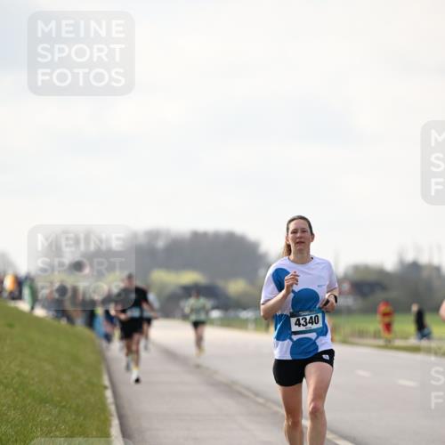 12.04.2026 - 45. Internationalen Wilhelmsburger Insellauf Dr. Thomas Lammeyer http://msf.ph/oto/9440997 12.04.2026 10:06:38 Laufen 4340 meine-sportfotos.de