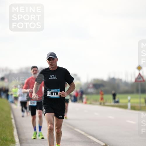 12.04.2026 - 45. Internationalen Wilhelmsburger Insellauf Dr. Thomas Lammeyer http://msf.ph/oto/9441032 12.04.2026 10:06:48 Laufen 2317, 3876 meine-sportfotos.de