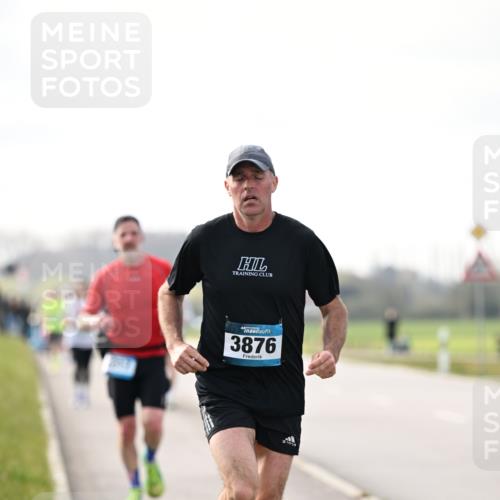 12.04.2026 - 45. Internationalen Wilhelmsburger Insellauf Dr. Thomas Lammeyer http://msf.ph/oto/9441042 12.04.2026 10:06:49 Laufen 3876 meine-sportfotos.de