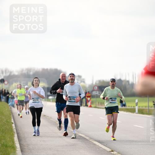 12.04.2026 - 45. Internationalen Wilhelmsburger Insellauf Dr. Thomas Lammeyer http://msf.ph/oto/9441058 12.04.2026 10:06:54 Laufen 4370, 4670, 5841 meine-sportfotos.de