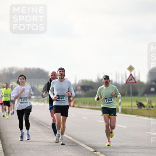 12.04.2026 - 45. Internationalen Wilhelmsburger Insellauf Dr. Thomas Lammeyer http://msf.ph/oto/9441064 12.04.2026 10:06:55 Laufen 4370, 4670, 5841 meine-sportfotos.de