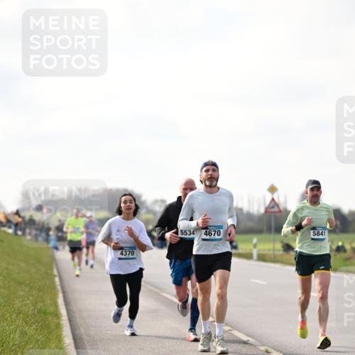 12.04.2026 - 45. Internationalen Wilhelmsburger Insellauf Dr. Thomas Lammeyer http://msf.ph/oto/9441076 12.04.2026 10:06:57 Laufen 4370, 5534, 4670, 5841 meine-sportfotos.de