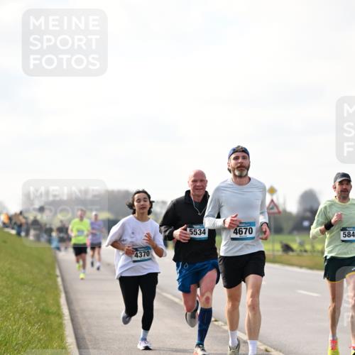 12.04.2026 - 45. Internationalen Wilhelmsburger Insellauf Dr. Thomas Lammeyer http://msf.ph/oto/9441079 12.04.2026 10:06:58 Laufen 4370, 5534, 4670, 5841 meine-sportfotos.de