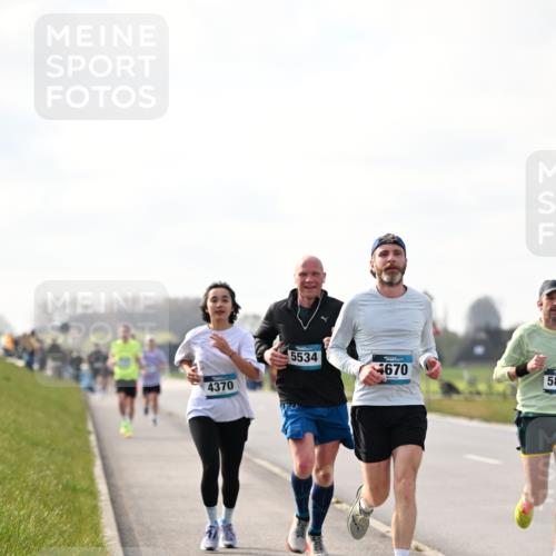 12.04.2026 - 45. Internationalen Wilhelmsburger Insellauf Dr. Thomas Lammeyer http://msf.ph/oto/9441080 12.04.2026 10:06:58 Laufen 4370, 5534, 4670, 58 meine-sportfotos.de