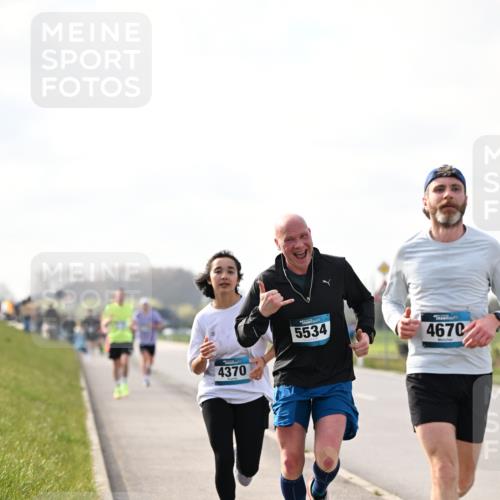 12.04.2026 - 45. Internationalen Wilhelmsburger Insellauf Dr. Thomas Lammeyer http://msf.ph/oto/9441084 12.04.2026 10:06:59 Laufen 4370, 5534, 4670 meine-sportfotos.de