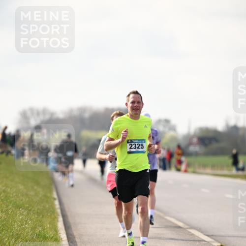 12.04.2026 - 45. Internationalen Wilhelmsburger Insellauf Dr. Thomas Lammeyer http://msf.ph/oto/9441106 12.04.2026 10:07:05 Laufen 2325 meine-sportfotos.de