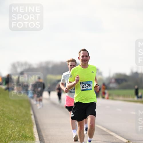 12.04.2026 - 45. Internationalen Wilhelmsburger Insellauf Dr. Thomas Lammeyer http://msf.ph/oto/9441110 12.04.2026 10:07:06 Laufen 2325 meine-sportfotos.de