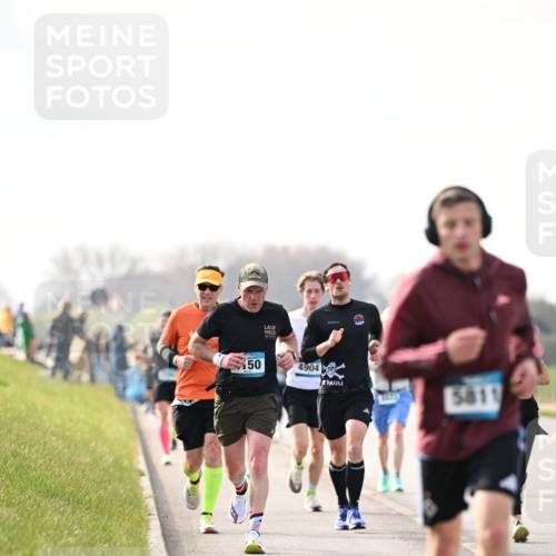 12.04.2026 - 45. Internationalen Wilhelmsburger Insellauf Dr. Thomas Lammeyer http://msf.ph/oto/9441172 12.04.2026 10:07:21 Laufen 150, 4904, 5811 meine-sportfotos.de