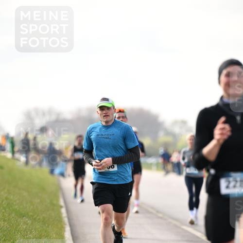 12.04.2026 - 45. Internationalen Wilhelmsburger Insellauf Dr. Thomas Lammeyer http://msf.ph/oto/9441218 12.04.2026 10:07:32 Laufen 228 meine-sportfotos.de
