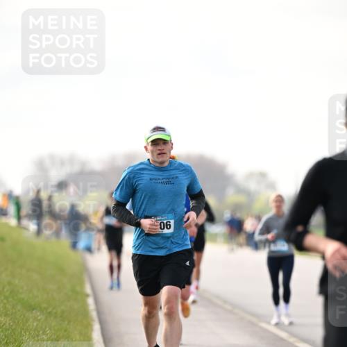 12.04.2026 - 45. Internationalen Wilhelmsburger Insellauf Dr. Thomas Lammeyer http://msf.ph/oto/9441220 12.04.2026 10:07:33 Laufen 06 meine-sportfotos.de