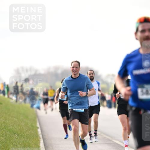 12.04.2026 - 45. Internationalen Wilhelmsburger Insellauf Dr. Thomas Lammeyer http://msf.ph/oto/9441244 12.04.2026 10:07:37 Laufen  meine-sportfotos.de