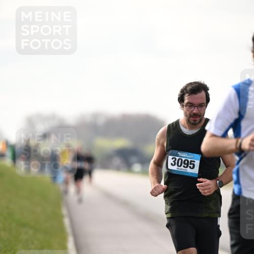 12.04.2026 - 45. Internationalen Wilhelmsburger Insellauf Dr. Thomas Lammeyer http://msf.ph/oto/9441274 12.04.2026 10:07:44 Laufen 3095 meine-sportfotos.de